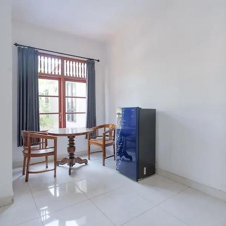 Ceria Guesthouse Seminyak Mitra Reddoorz 外观 照片