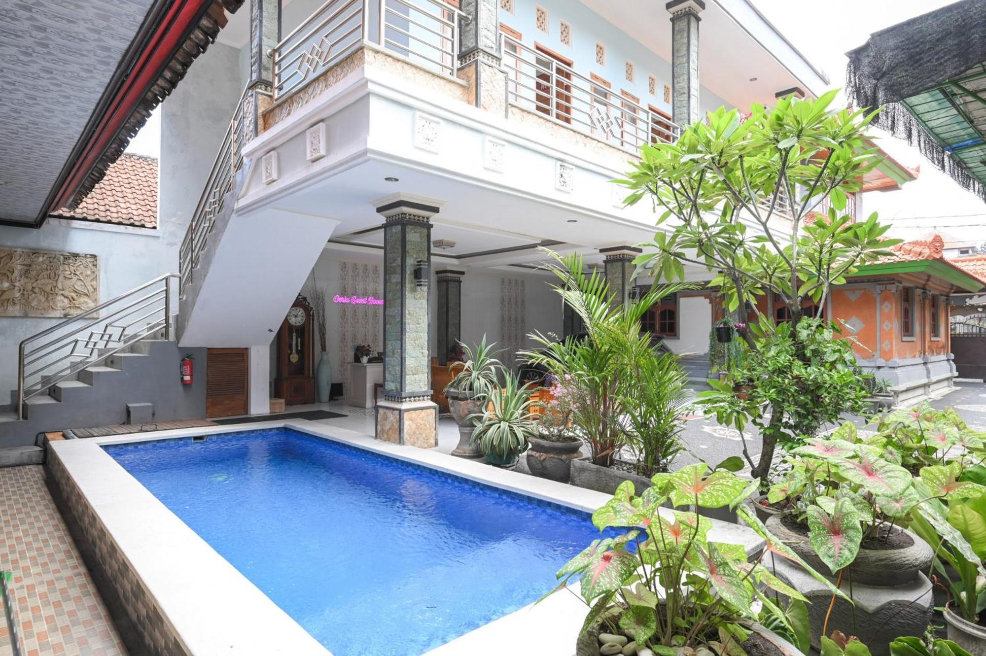 Ceria Guesthouse Seminyak Mitra Reddoorz 外观 照片