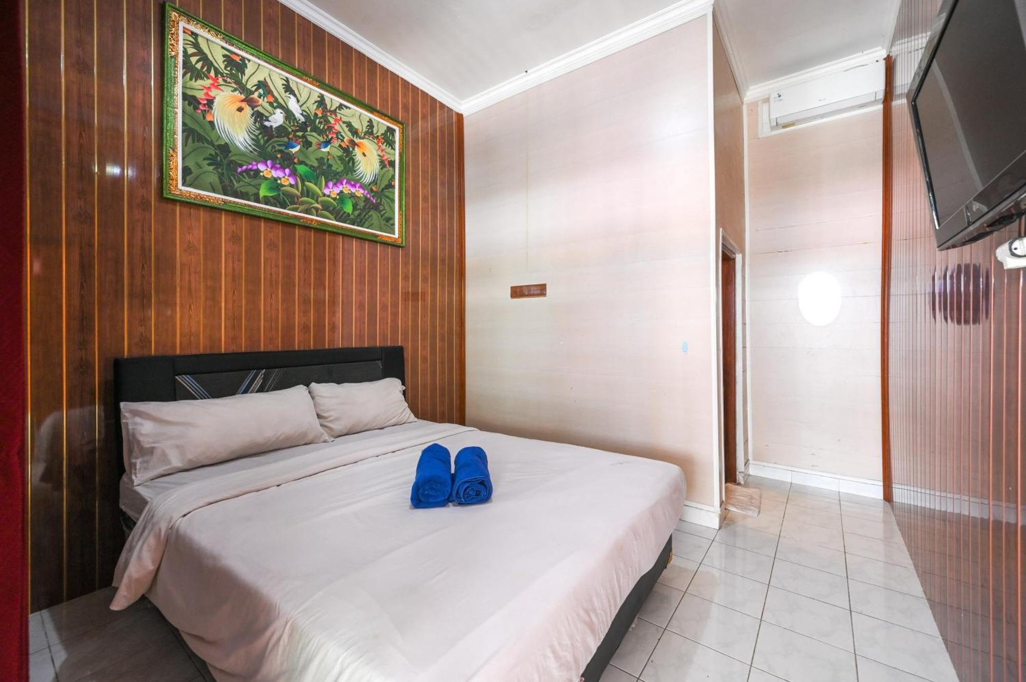Ceria Guesthouse Seminyak Mitra Reddoorz 外观 照片