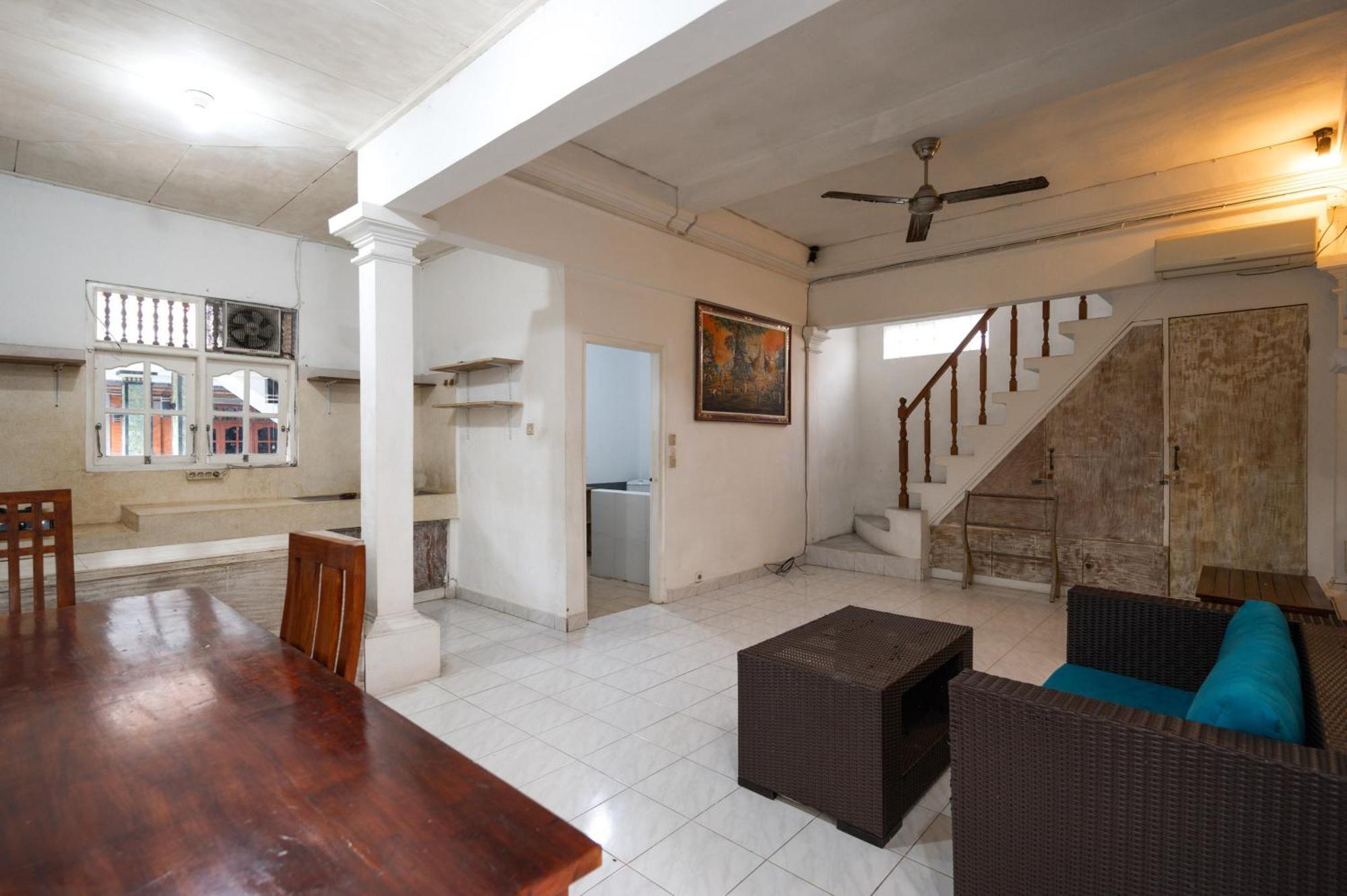 Ceria Guesthouse Seminyak Mitra Reddoorz 外观 照片